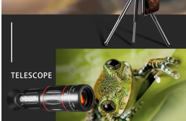 le téléobjectif du kit Pro 4 en 1 pour Mobile avec une grenouille